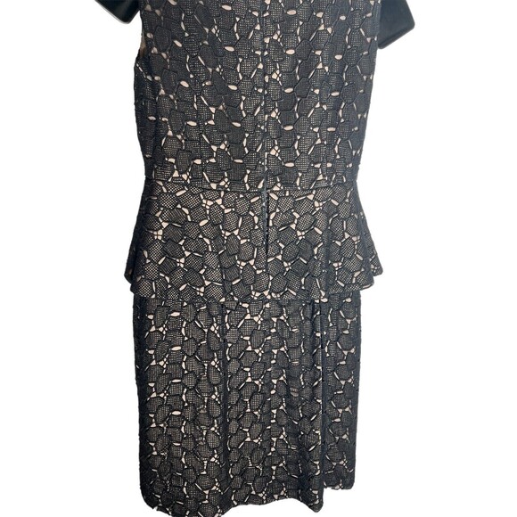 Diane von Furstenberg Black Delian Pebble Lace Peplum Dress Size 10 Part time - Picture 9 of 14